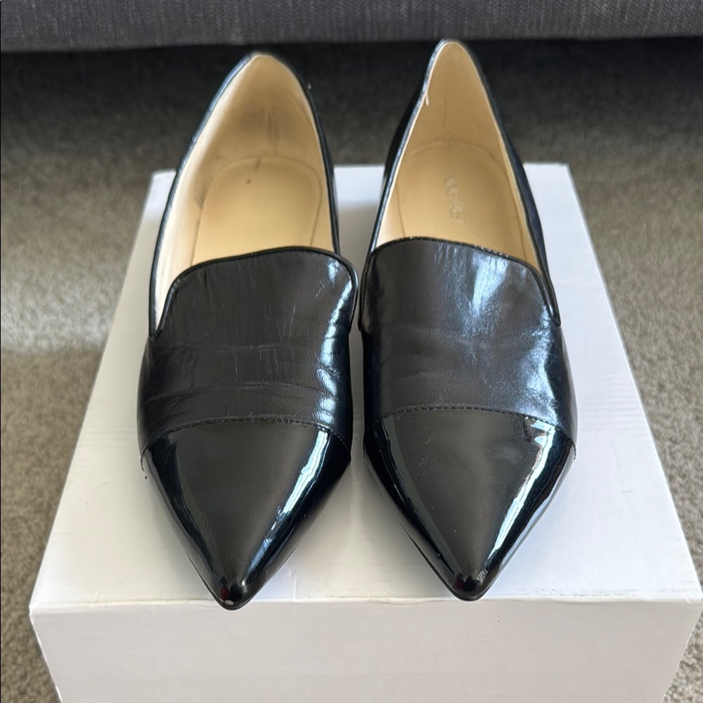 Nine West Black Patent Flats Sleek Design